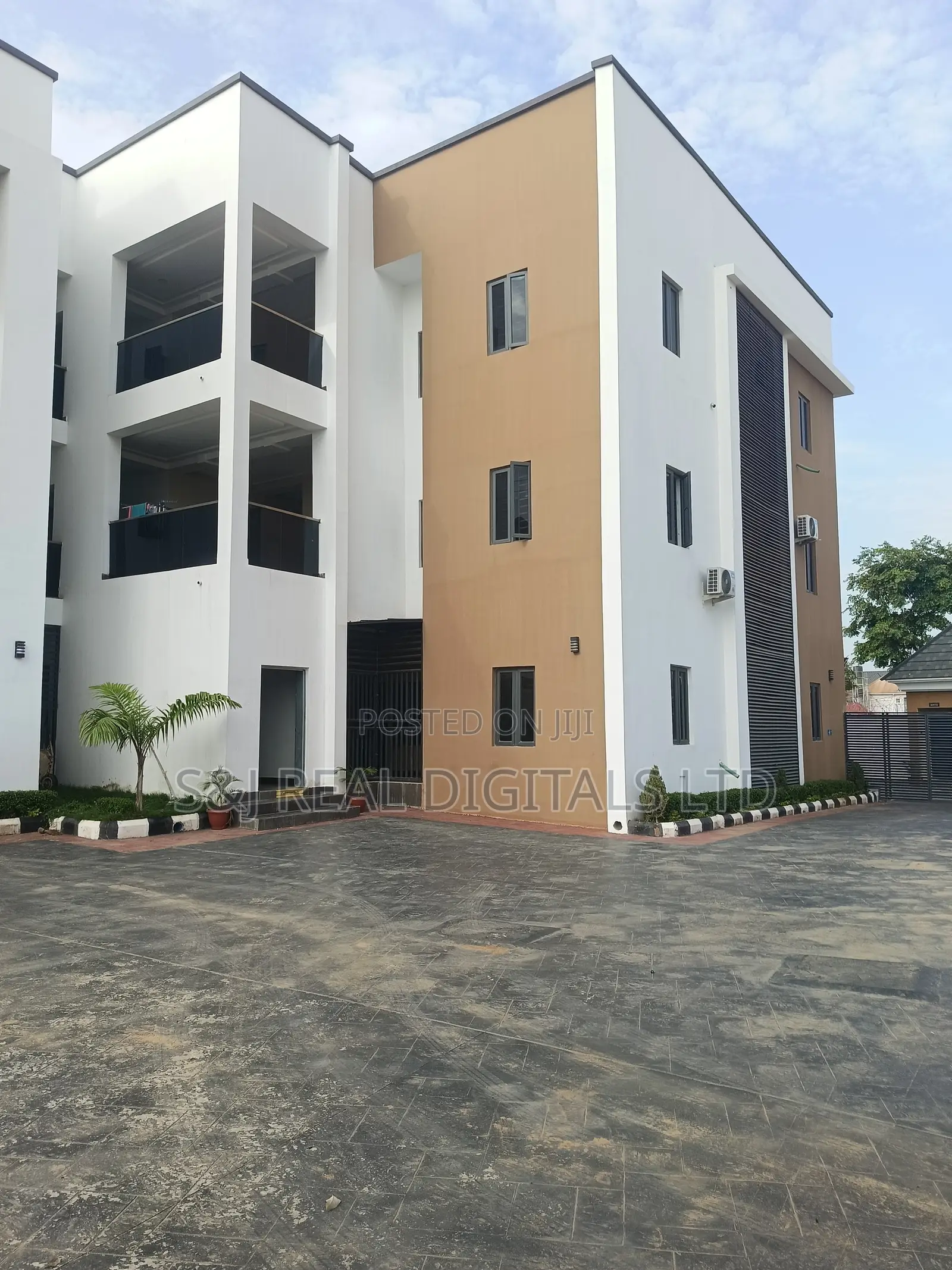 2bdrm Block of Flats in Kubwa for rent