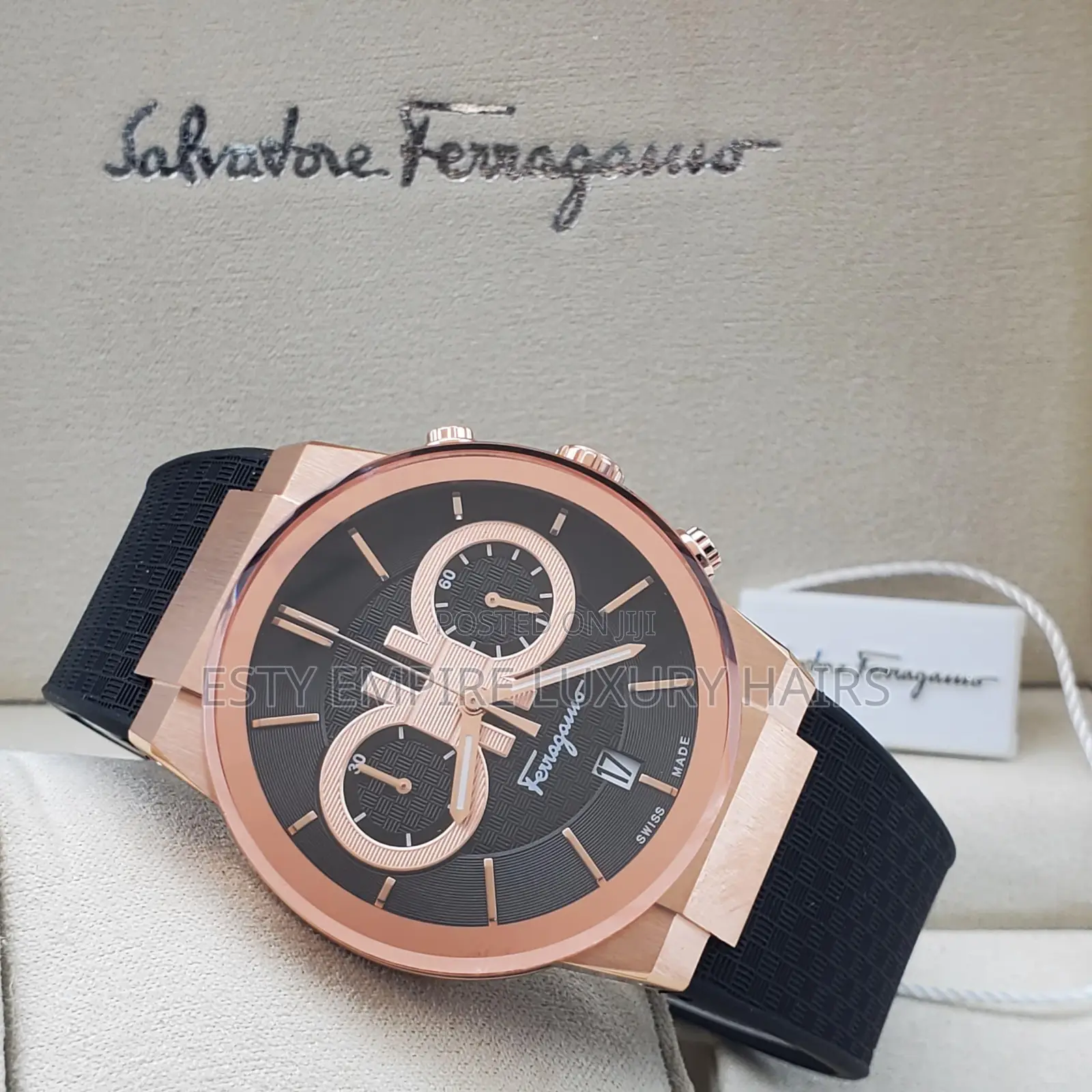 High Quality Luxury Salvatore Frrragamo Leather Wristwatch