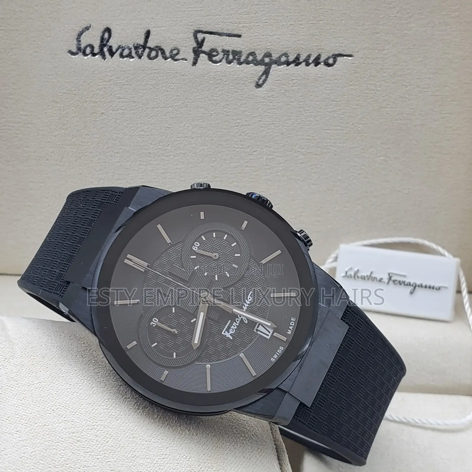 High Quality Luxury Salvatore Frrragamo Leather Wristwatch