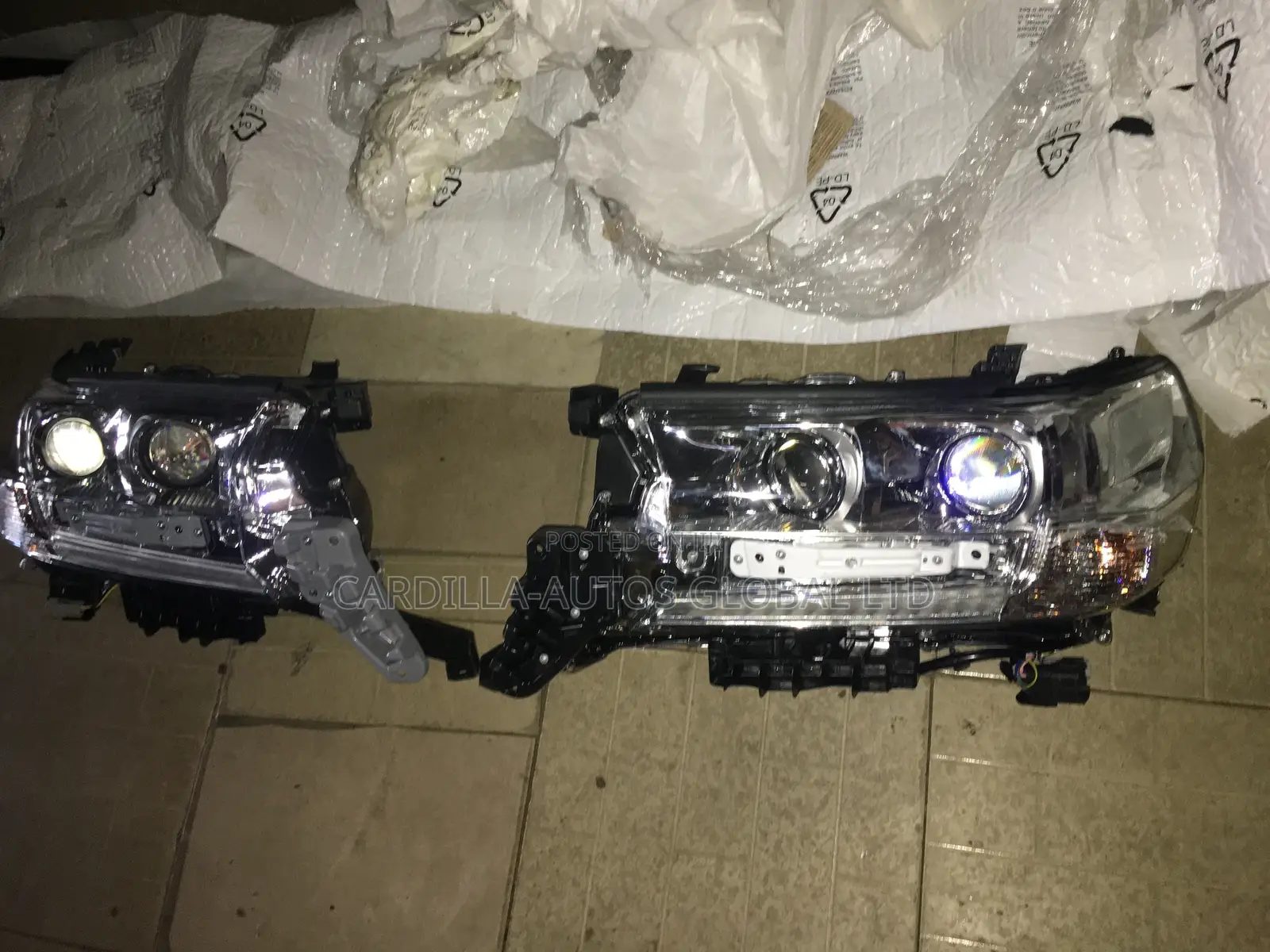 Head Light Land Cruiser 2018