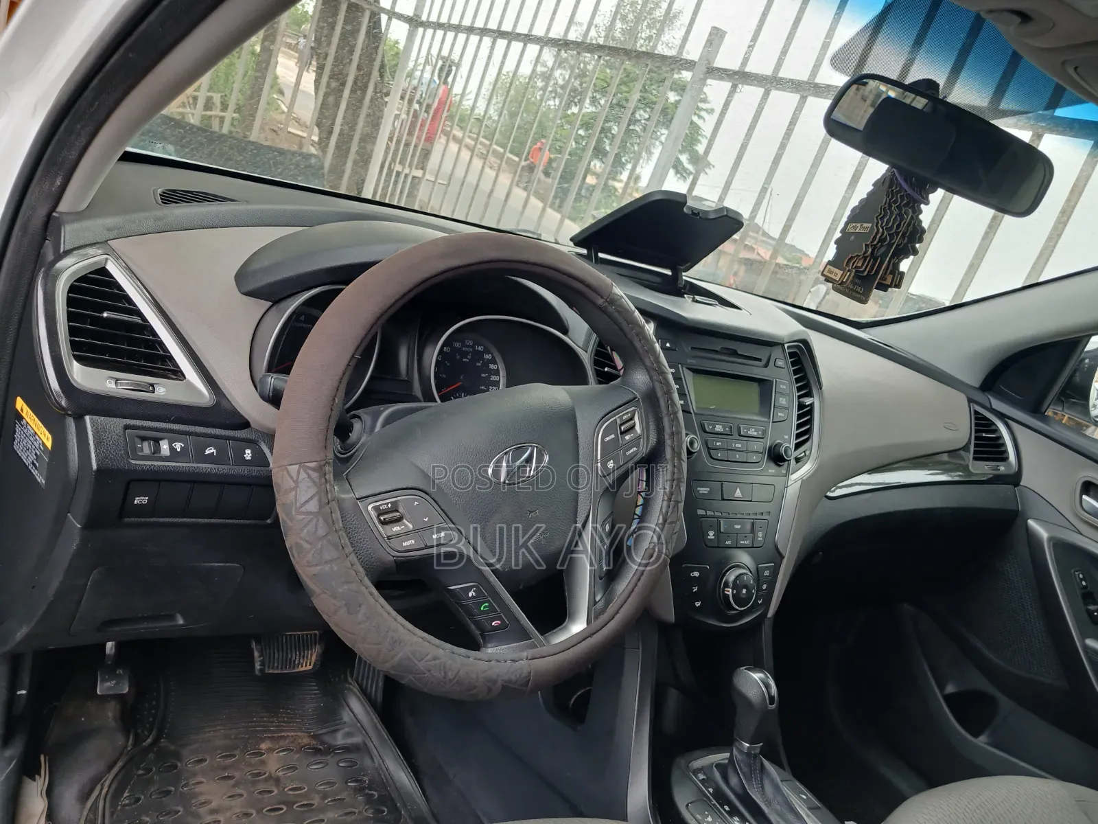 Hyundai Santa Fe GLS 4dr SUV (3.3L 6cyl 6A) 2014 White