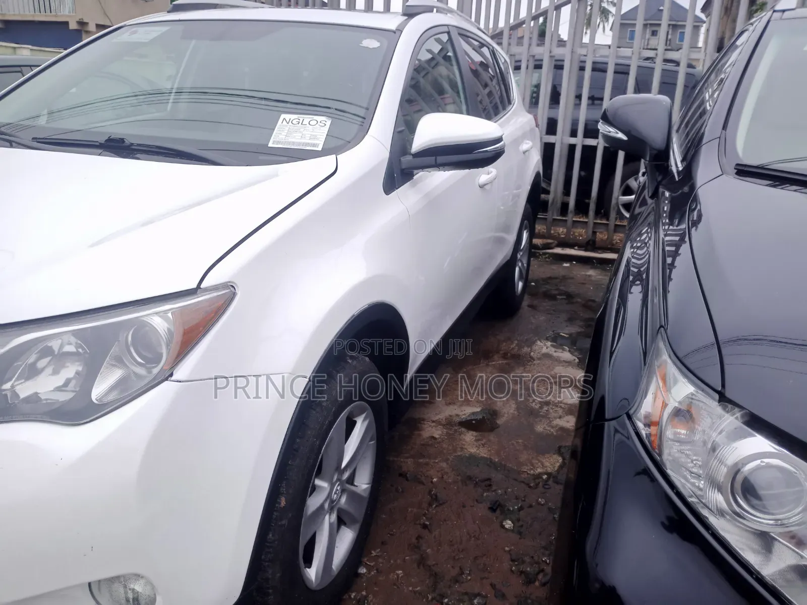 Toyota RAV4 LE 4dr SUV AWD (2.5L 4cyl 6A) 2014 White