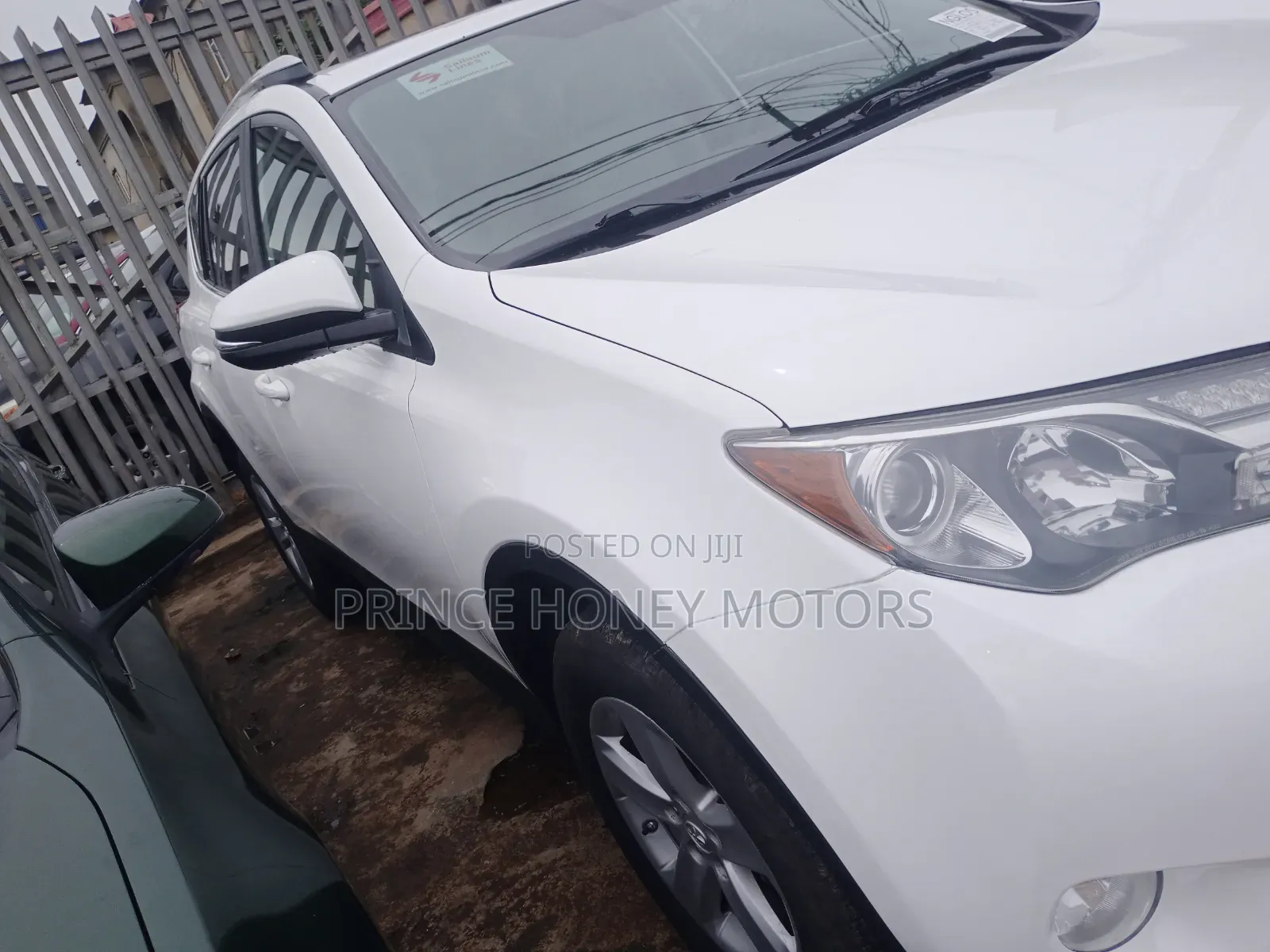 Toyota RAV4 LE 4dr SUV AWD (2.5L 4cyl 6A) 2014 White