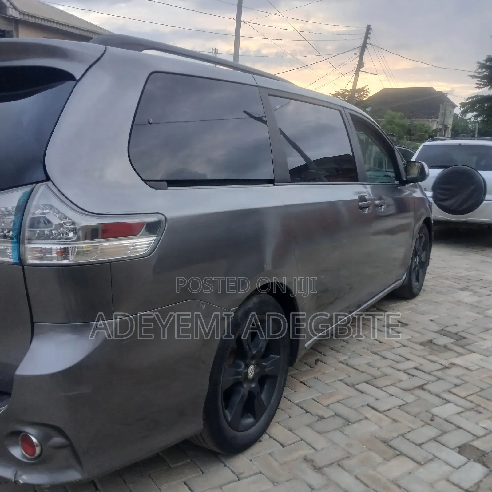 Toyota Sienna 2011 Gray