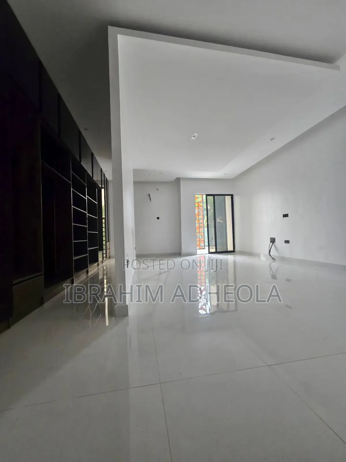 4bdrm Duplex in Adeniyi Jones for sale