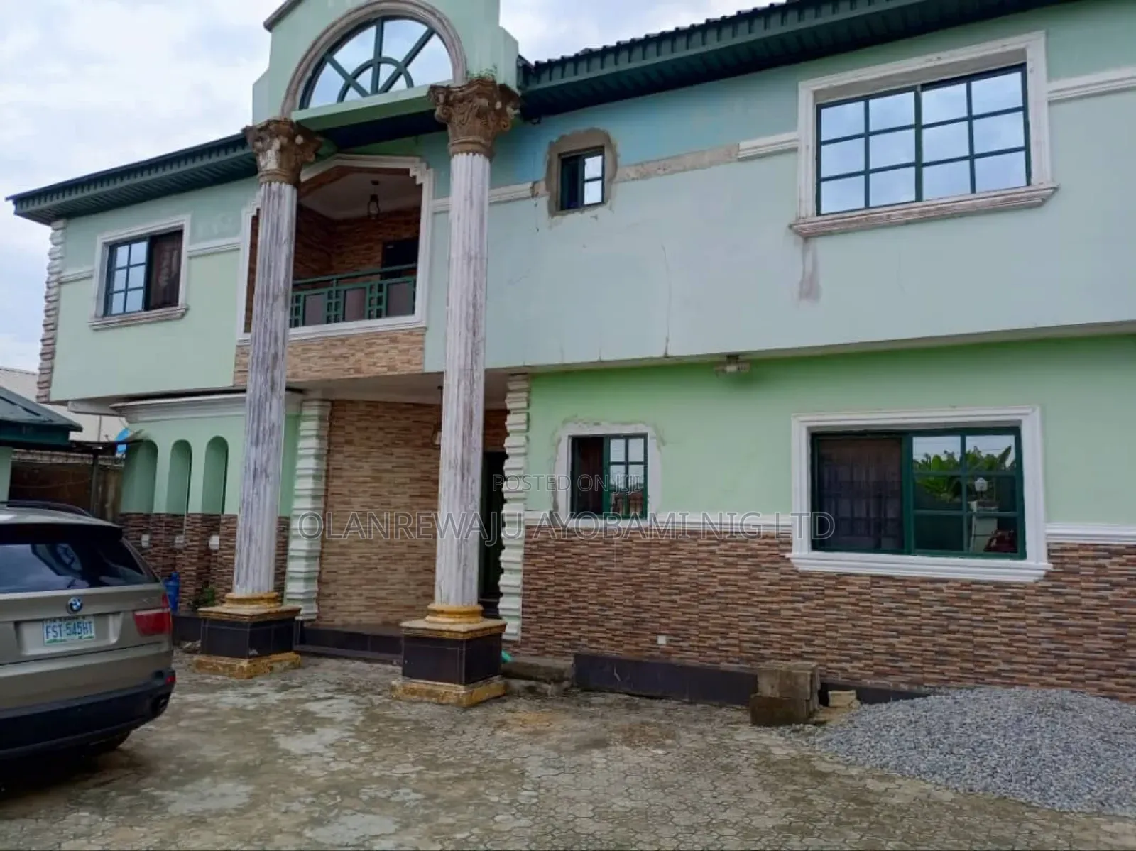 12bdrm House in Awoyaya for sale