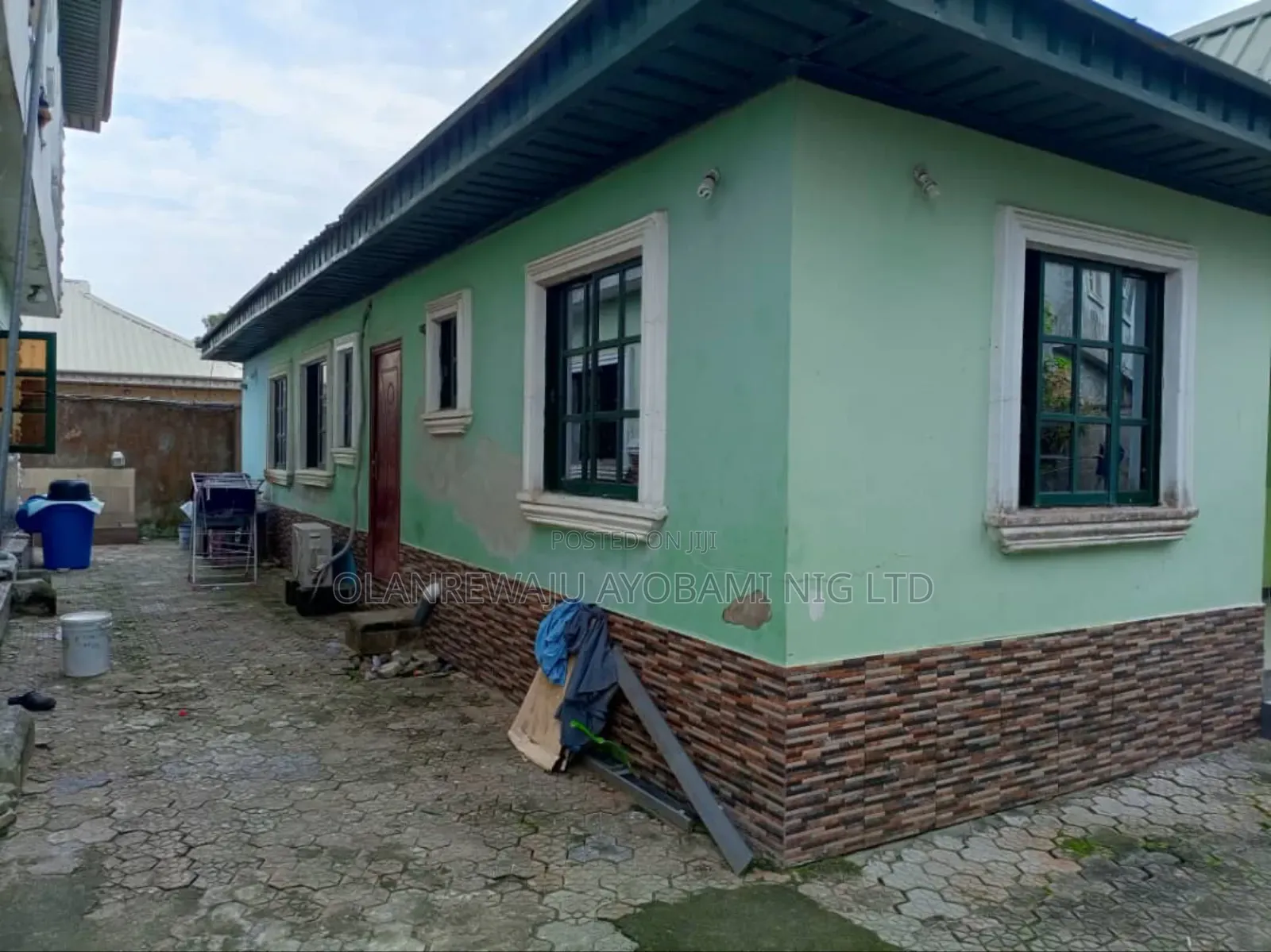 12bdrm House in Awoyaya for sale
