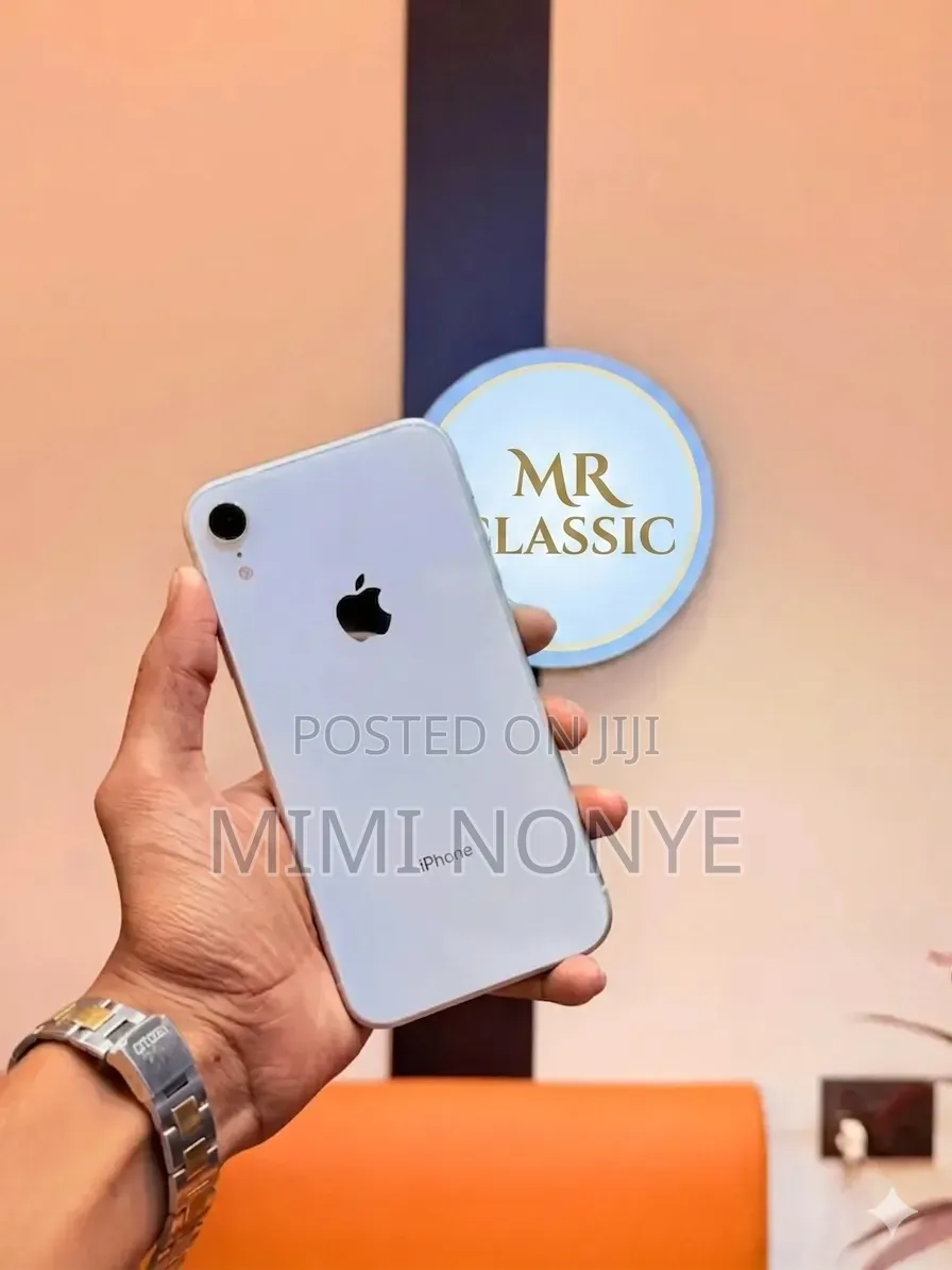 Apple iPhone XR 64 GB White