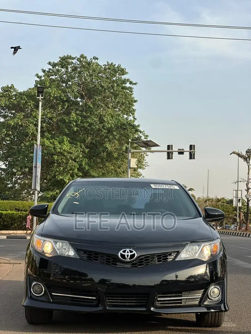 Toyota Camry SE Sport 4dr Sedan (2.5L 4cyl 6A) 2014 Black