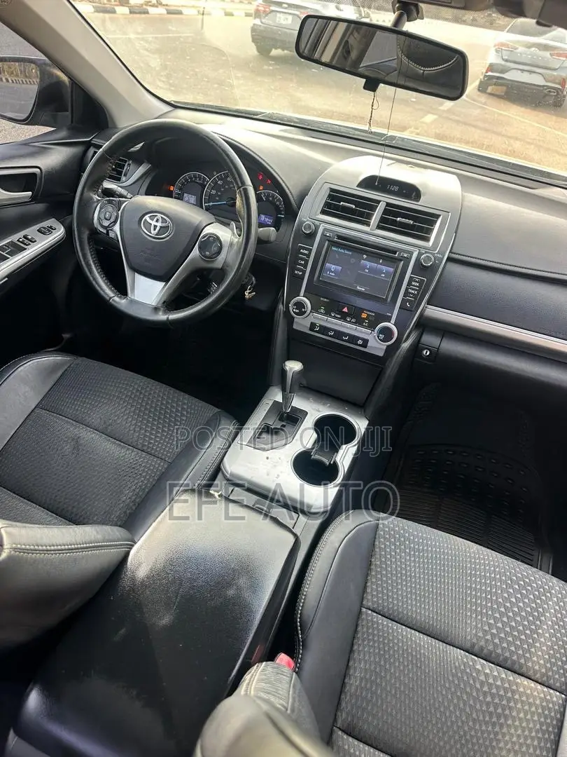 Toyota Camry SE Sport 4dr Sedan (2.5L 4cyl 6A) 2014 Black