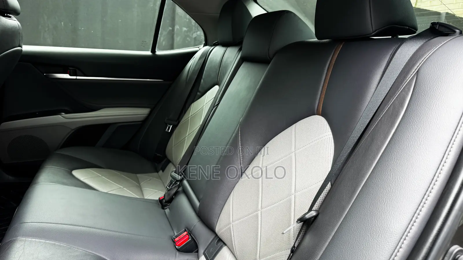 Toyota Camry XLE FWD (2.5L 4cyl 8AM) 2018 Brown