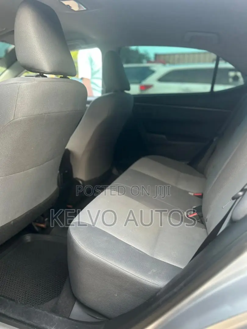 Toyota Corolla 2016 Silver