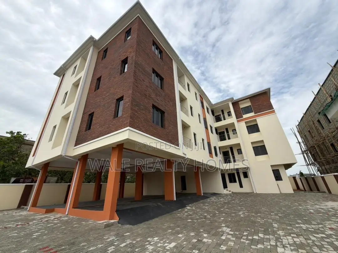 Furnished 3bdrm Block of Flats in Katampe Main for sale