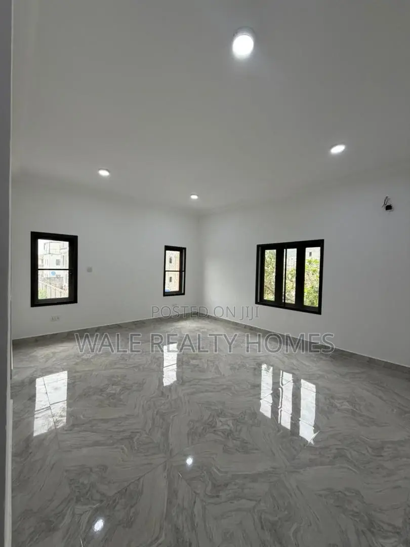 Furnished 3bdrm Block of Flats in Katampe Main for sale