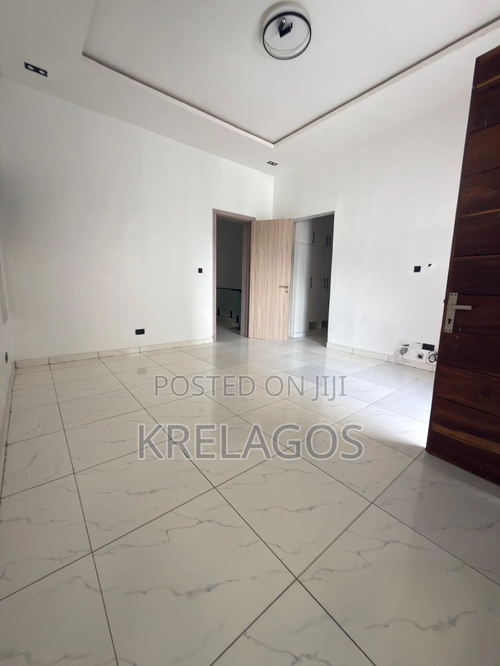4bdrm Duplex in Orchid, Chevron for rent