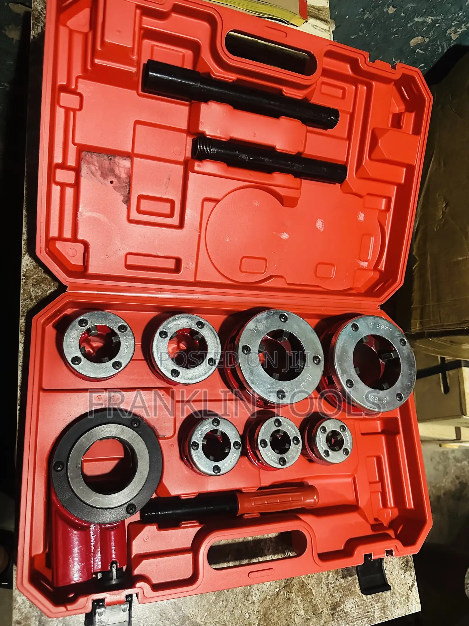 Ratchet Die Stock Size: 1⁄2"- 2"