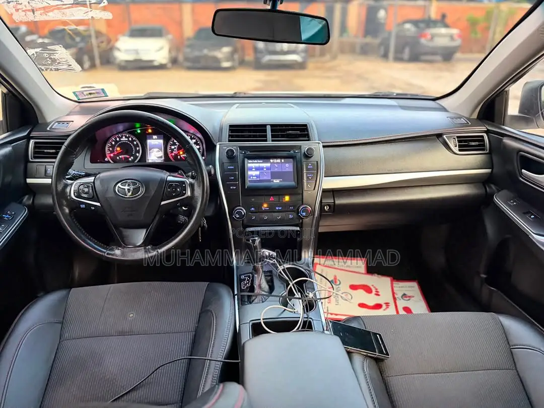 Toyota Camry 2017 White