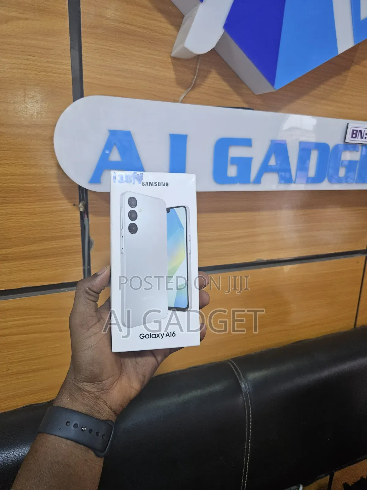 New Samsung Galaxy A16 5G 128 GB Silver