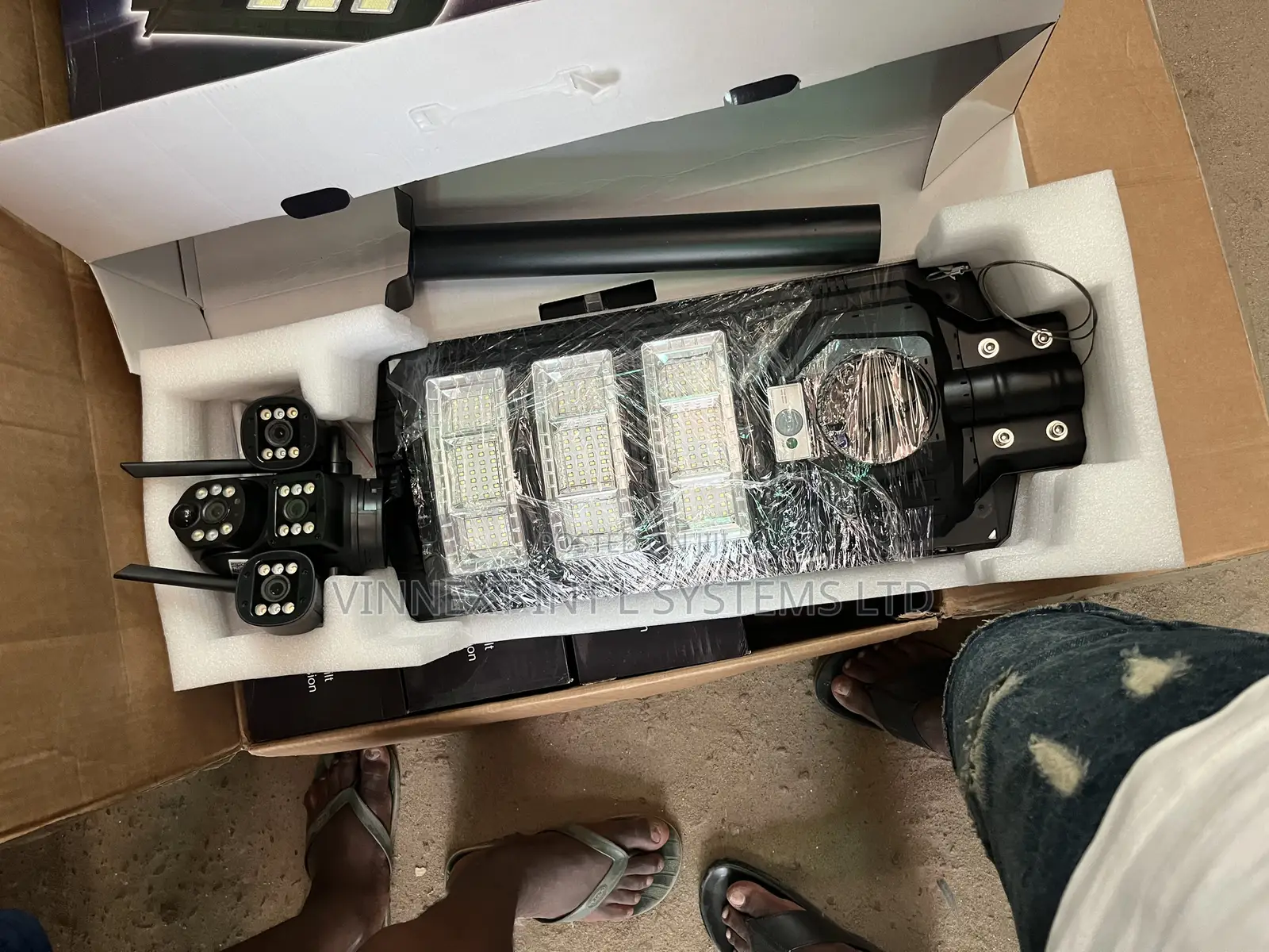 V380 Street Lights With 3 Lens Cameras