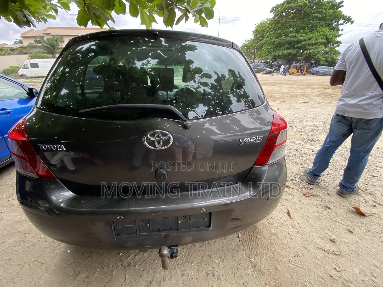 Toyota Yaris Base Hatchback 3dr 2011 Gray