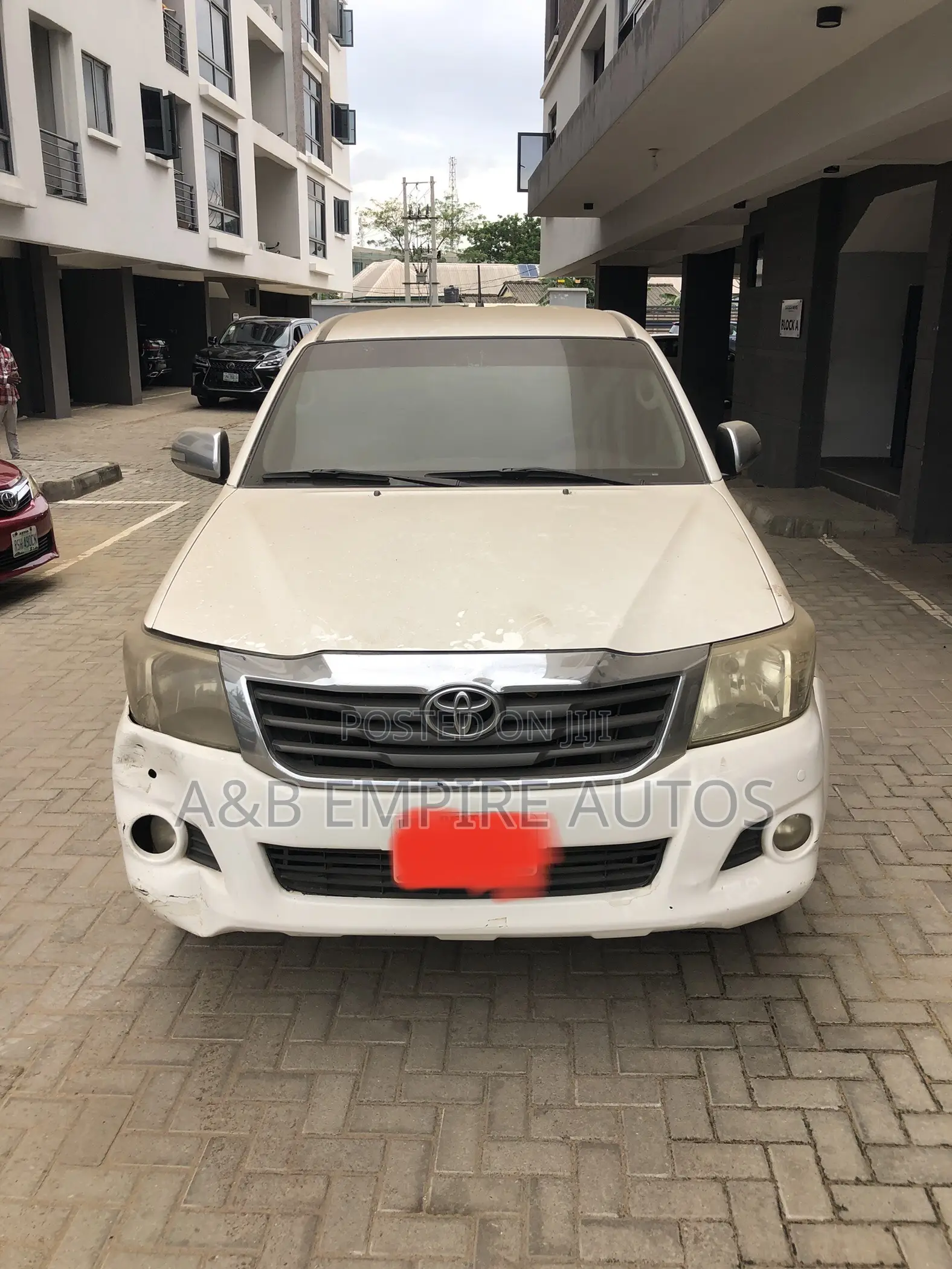 Toyota Hilux 2014 White