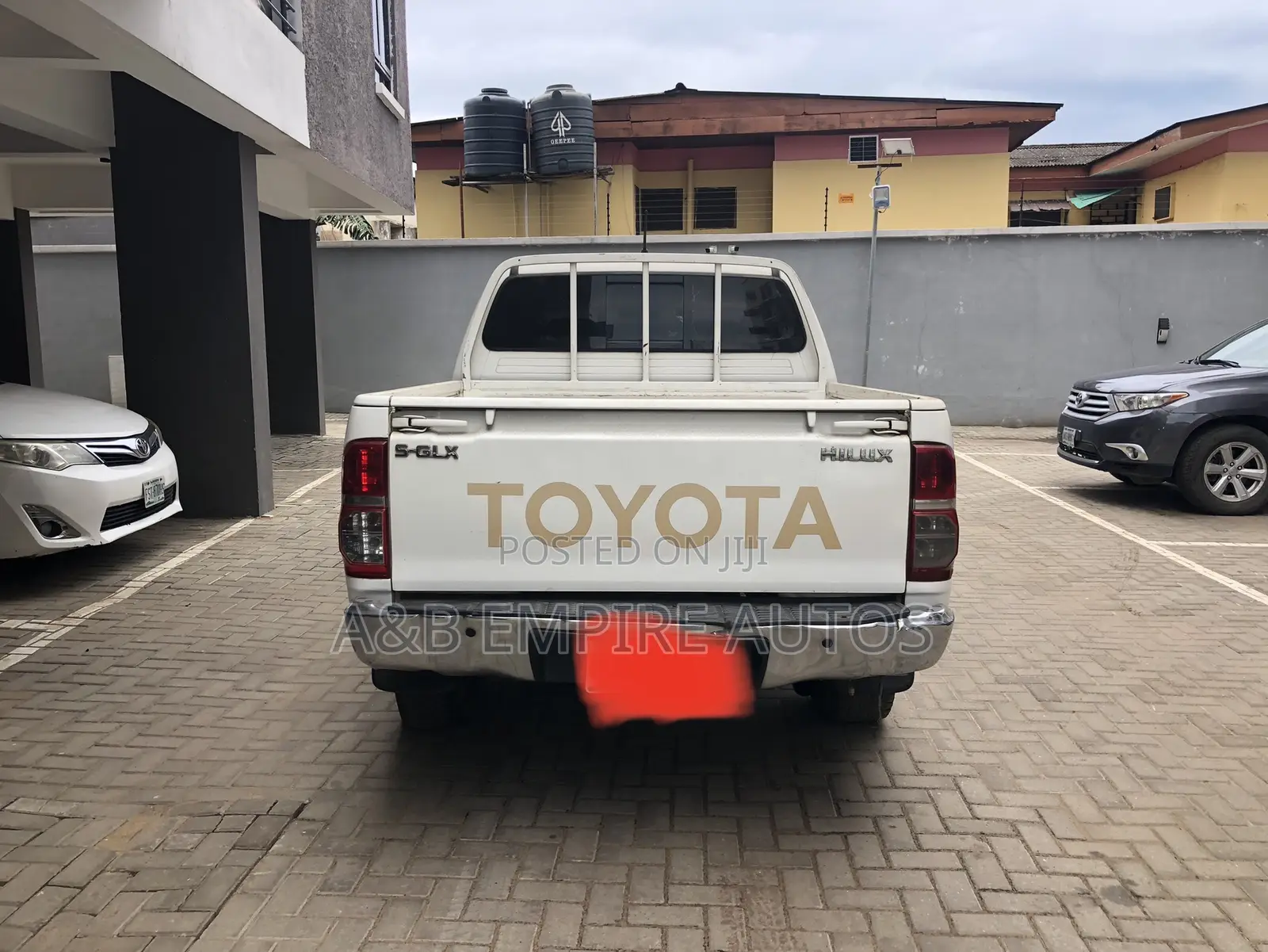 Toyota Hilux 2014 White