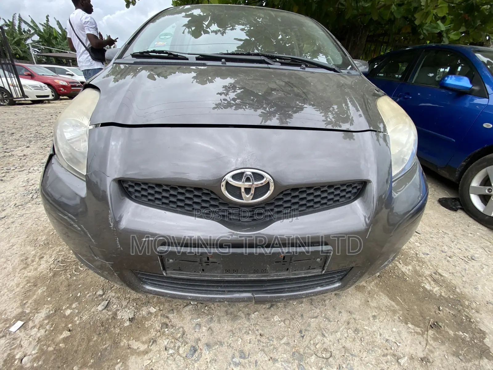 Toyota Yaris Base Hatchback 3dr 2011 Gray