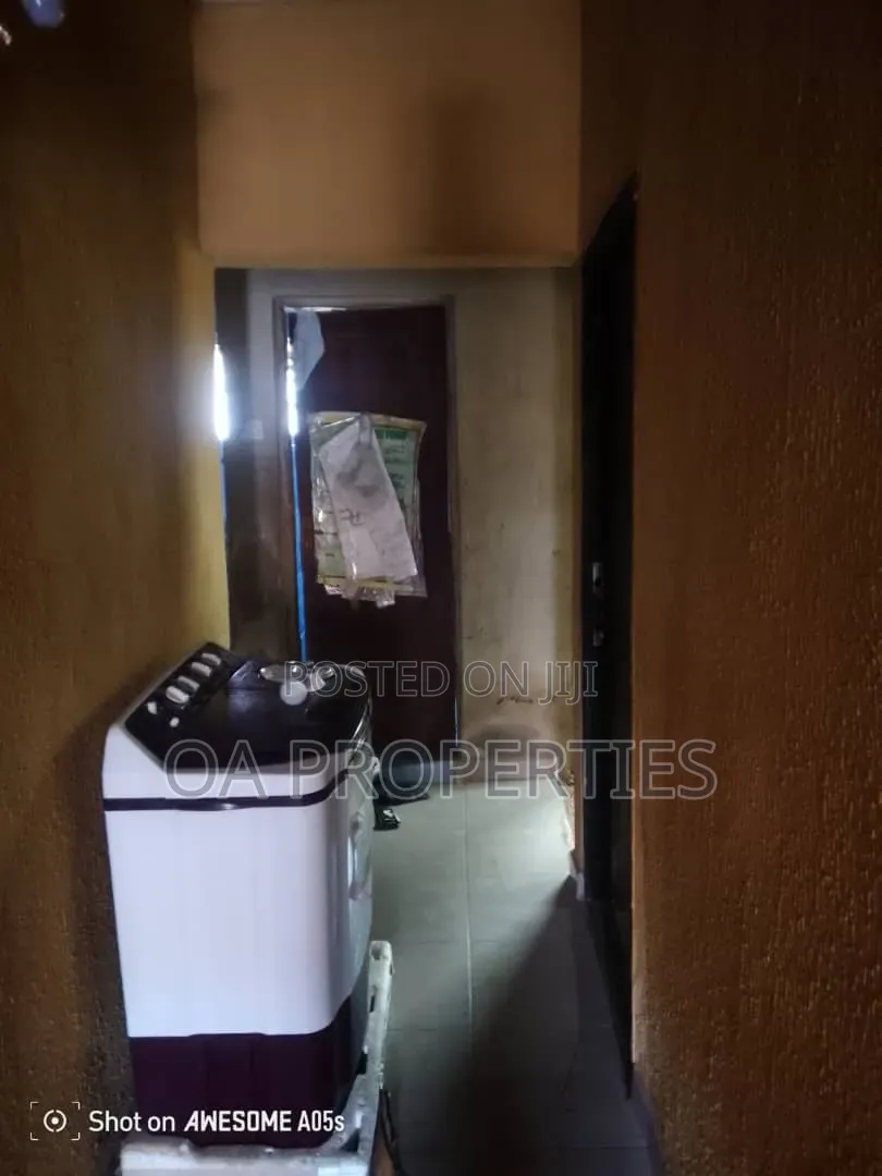 4bdrm Bungalow in Ajibade Moniya, Ibadan for sale