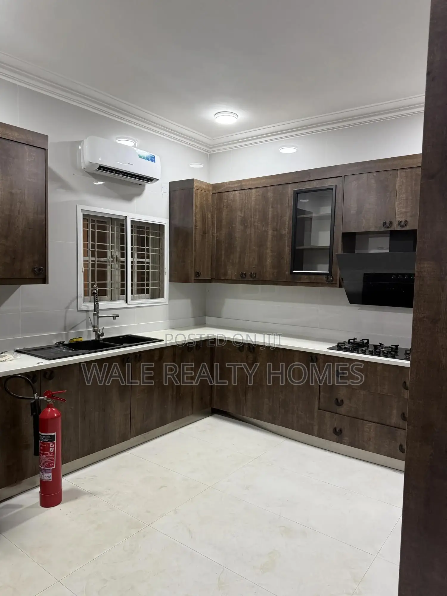 4bdrm Townhouse / Terrace in Katampe Extension for rent