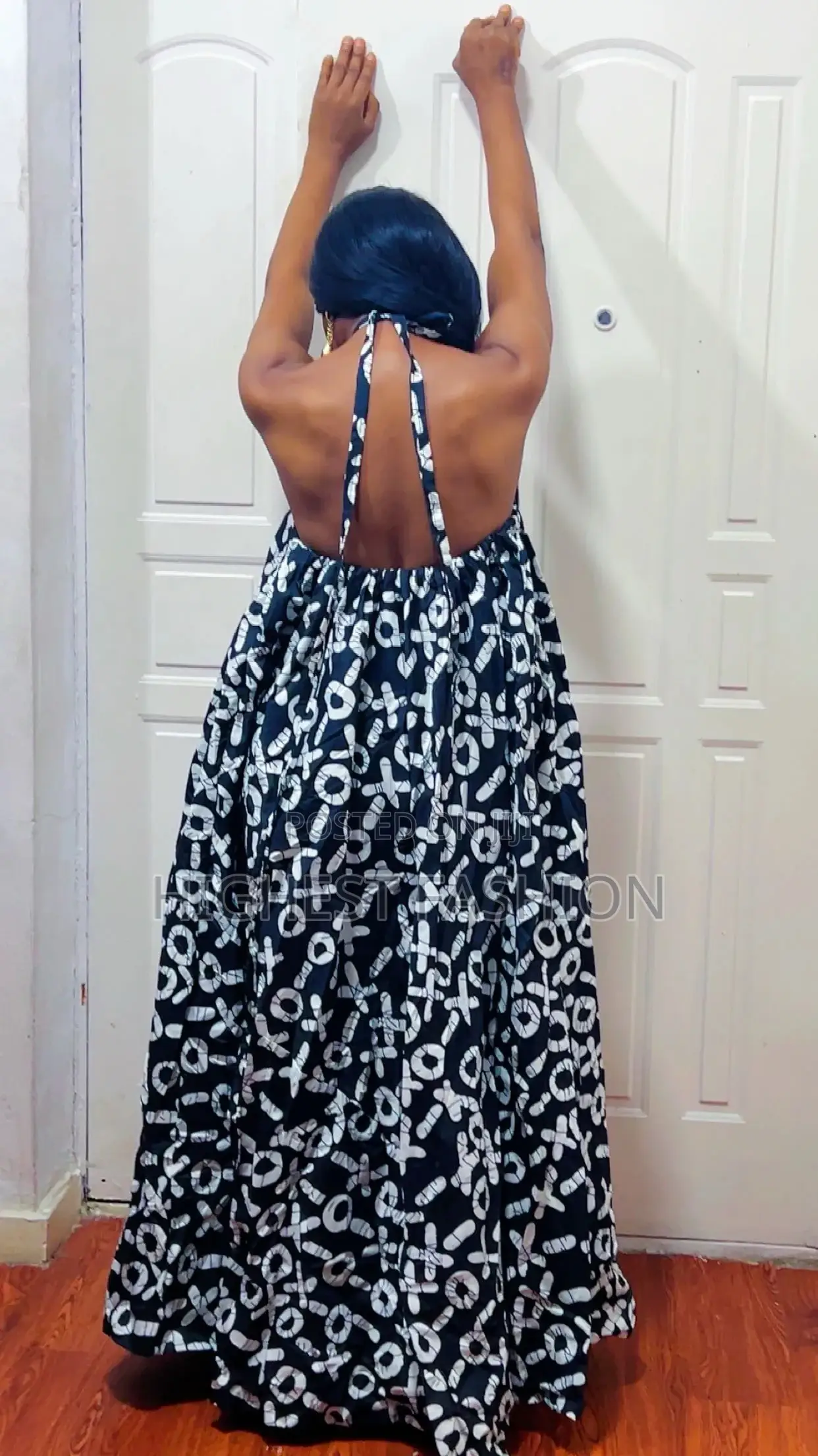 Backless Gown - Style 805