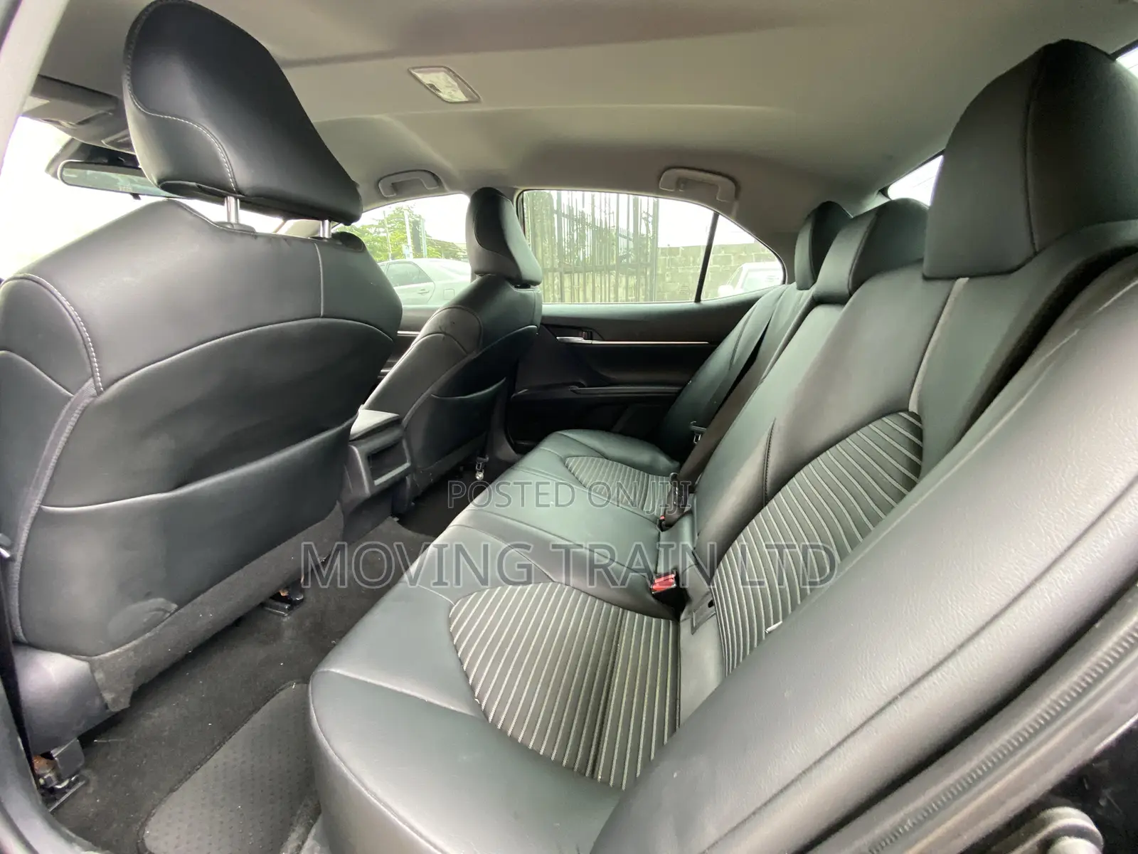Toyota Camry SE 2023 Black