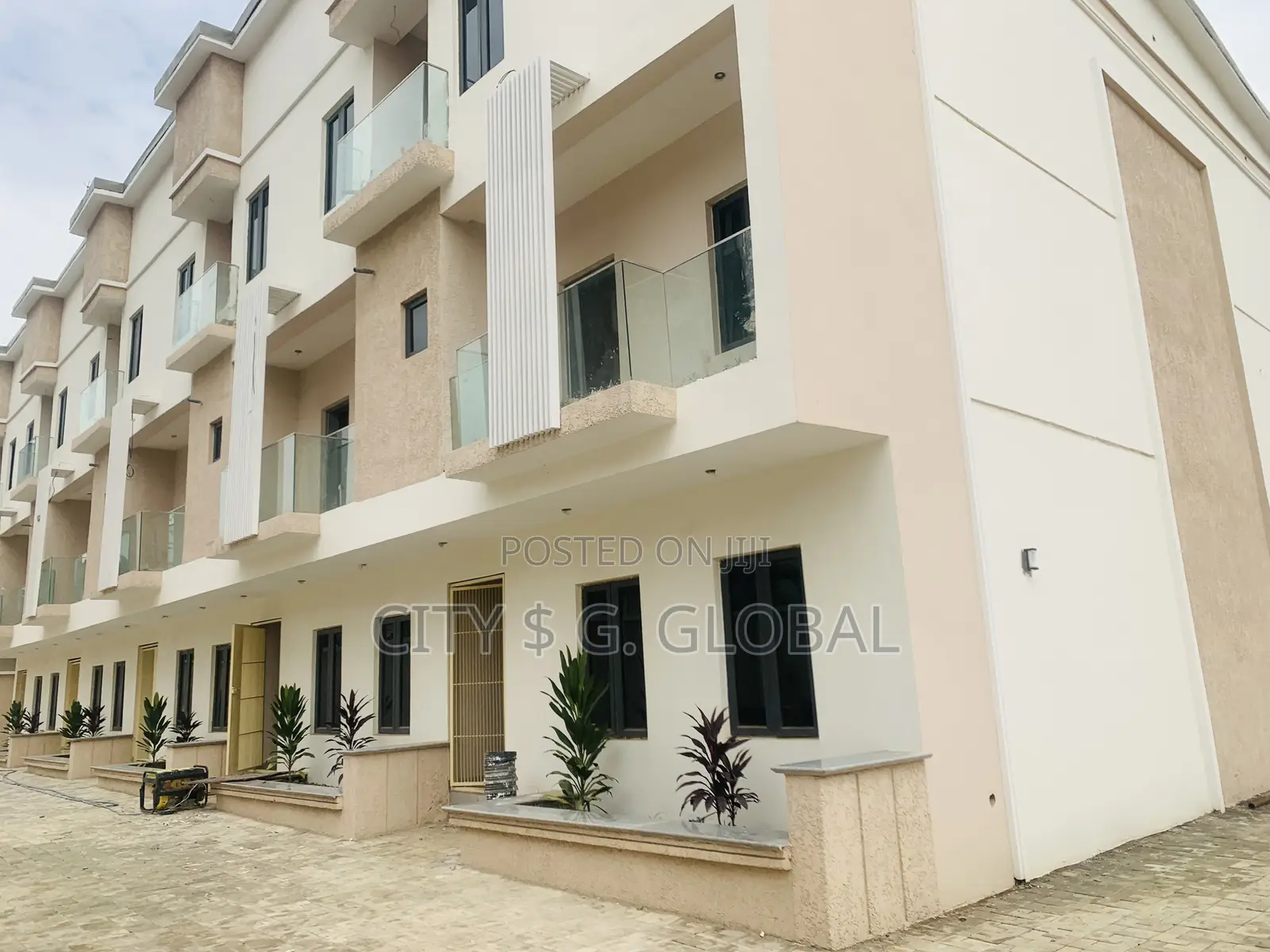 A Luxury 4 Bedroom Terrance Duplex With Bq