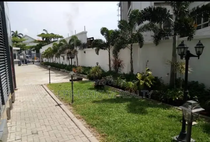 Commercial Building for Sale in Victoria Island Lagos