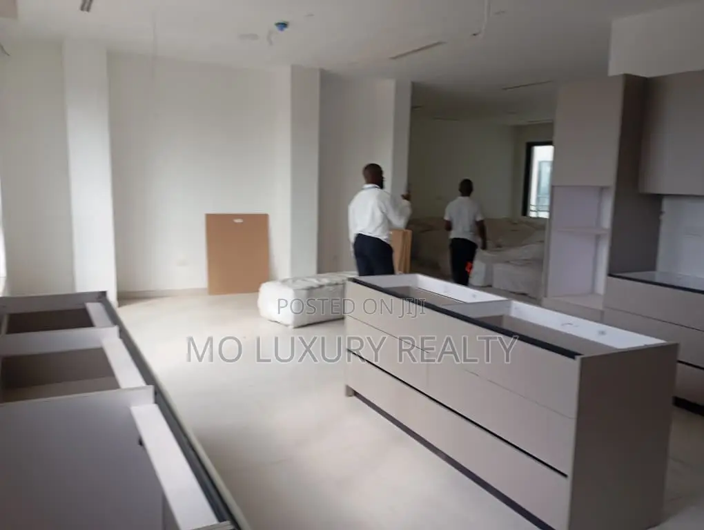 4bdrm Apartment in Old Ikoyi for rent