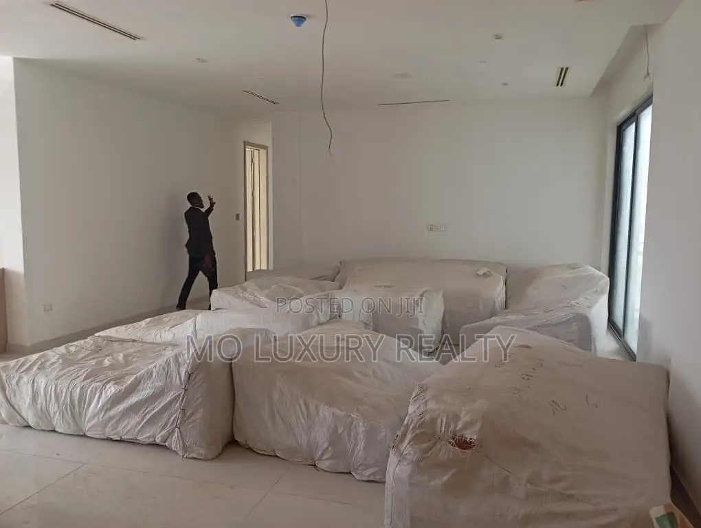 4bdrm Apartment in Old Ikoyi for rent