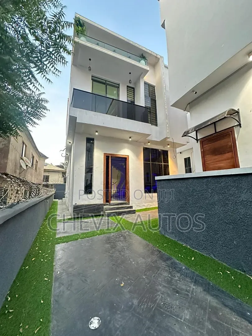 4bdrm Duplex in Olokonla for sale