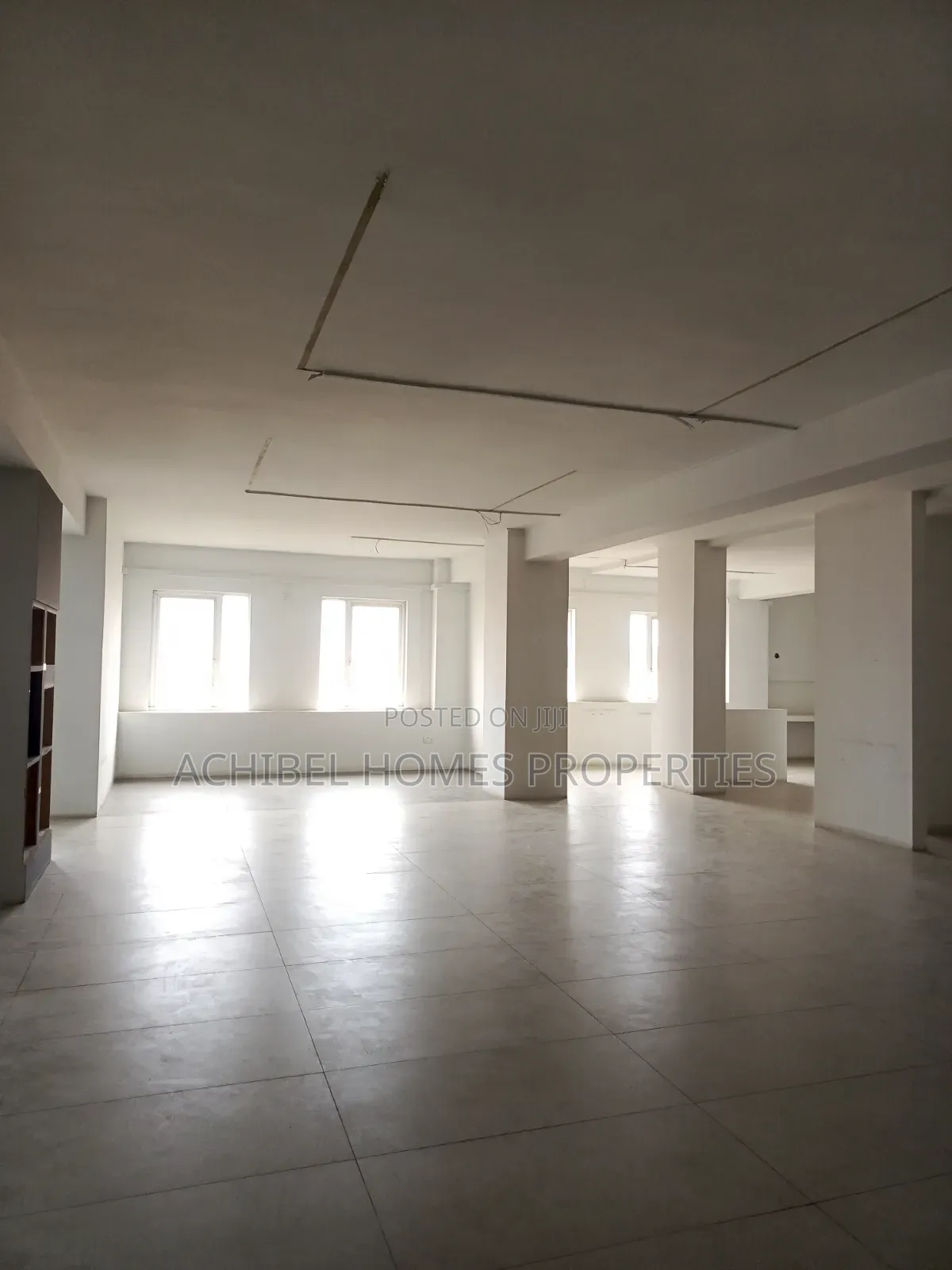 295 Square Meter Office Space at Igbo-Efon