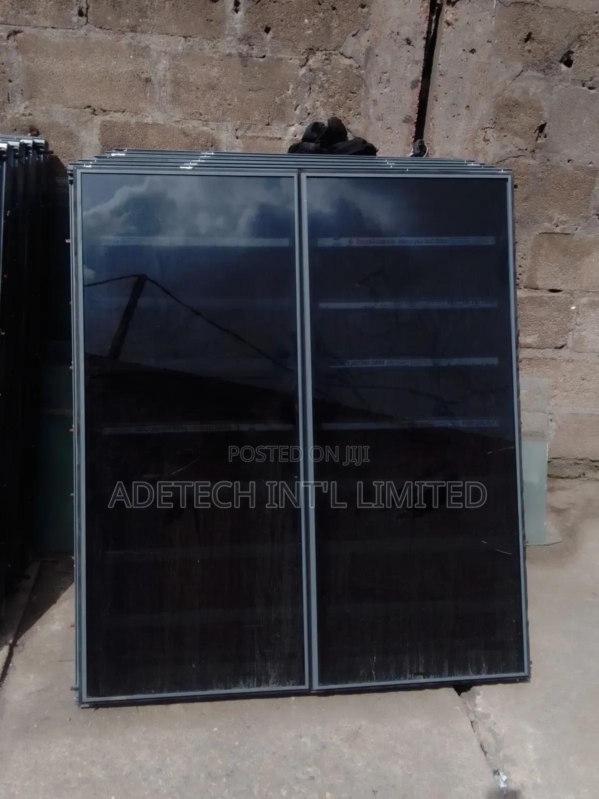 Professional Aluminium Frameless Window