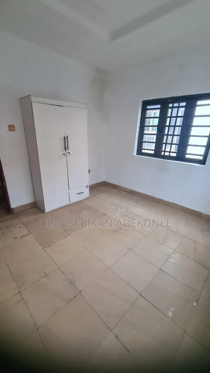 3bdrm Duplex in Akala Estate, Akobo for rent