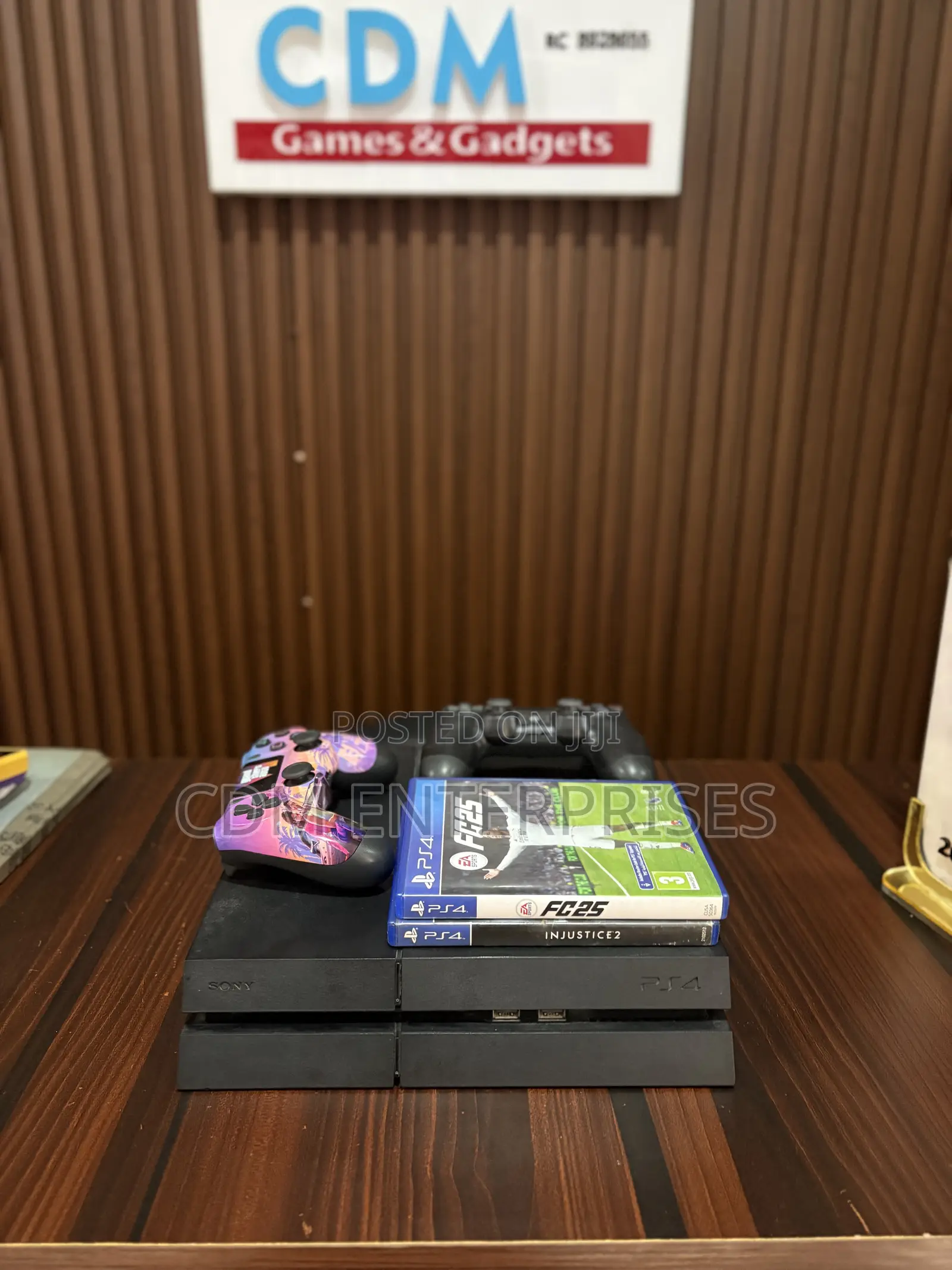 Uk Used Playstation 4 Big 2 Controllers 2 Games