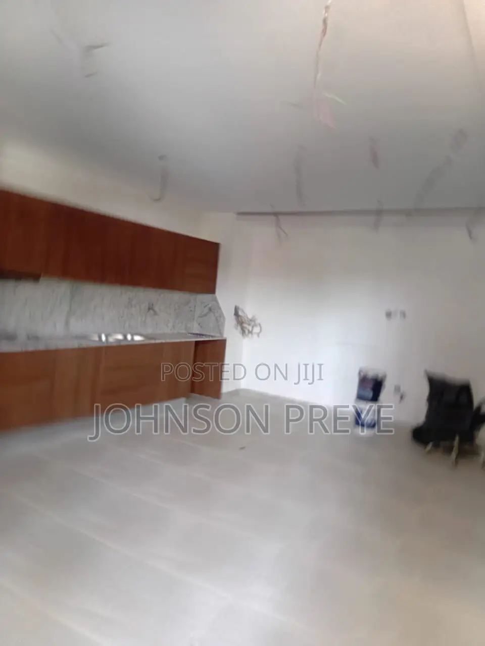 1 Bedroom Apartments / Studio Apartment