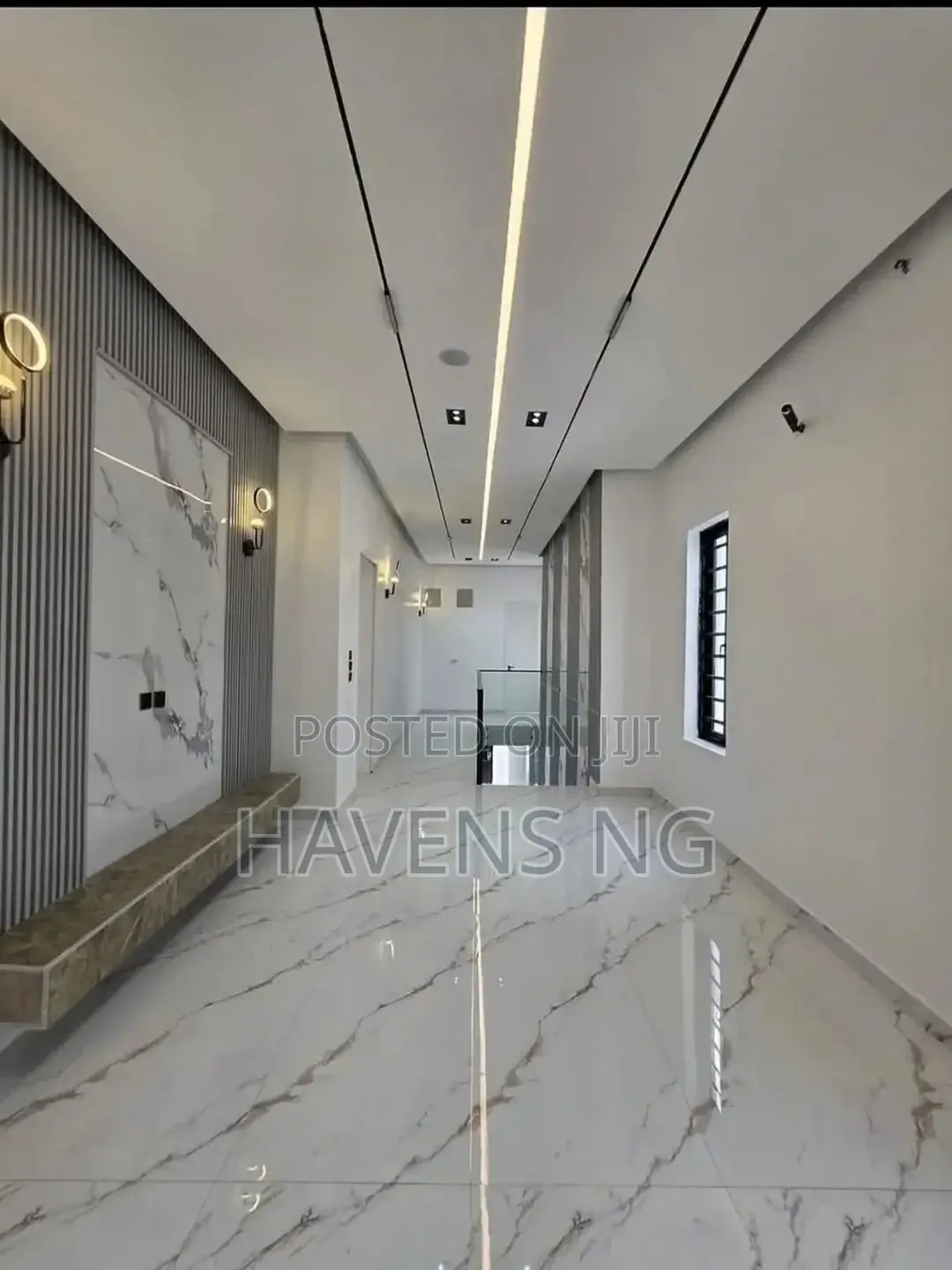 5bdrm Duplex in Ikota for sale