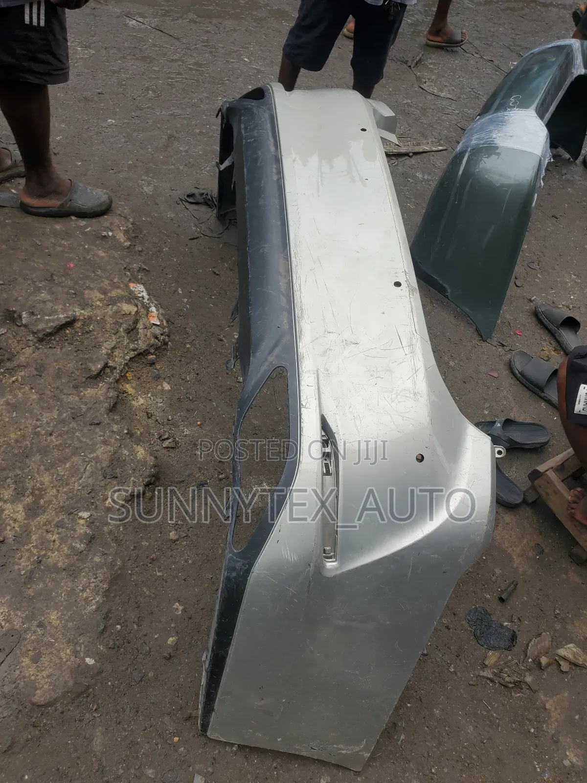 Back Bumper Lexus Es350 2020