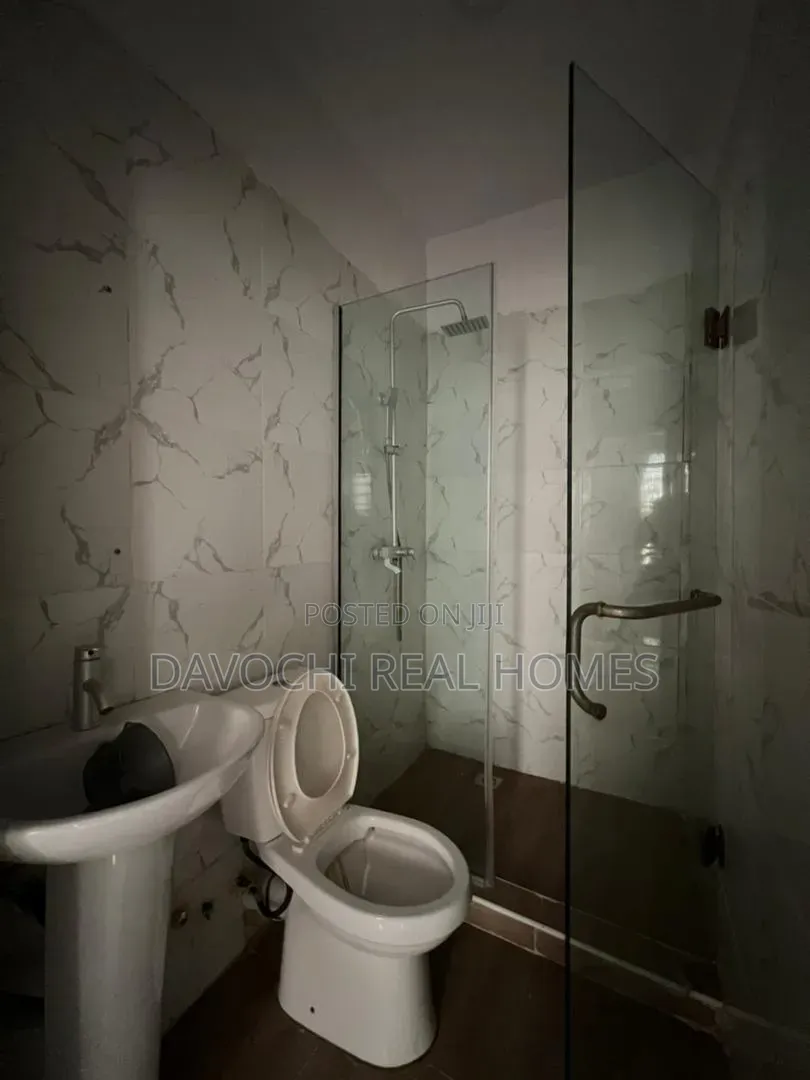 3bdrm Duplex in Ikota for rent