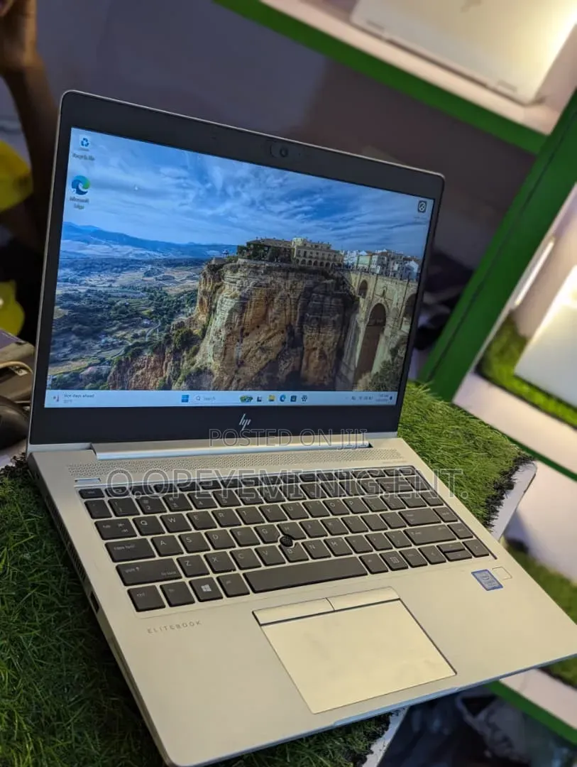 Laptop HP EliteBook 840 G5 8GB Intel Core i5 SSD 256GB