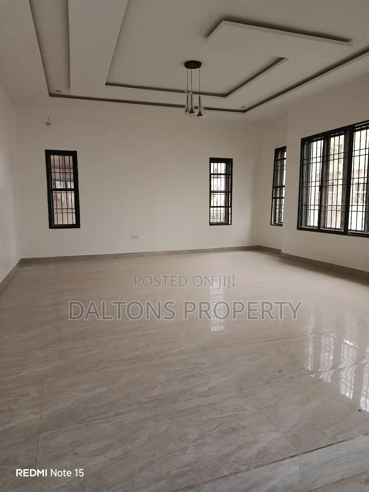 6bdrm Duplex in Naskaze Home, Lugbe District for sale