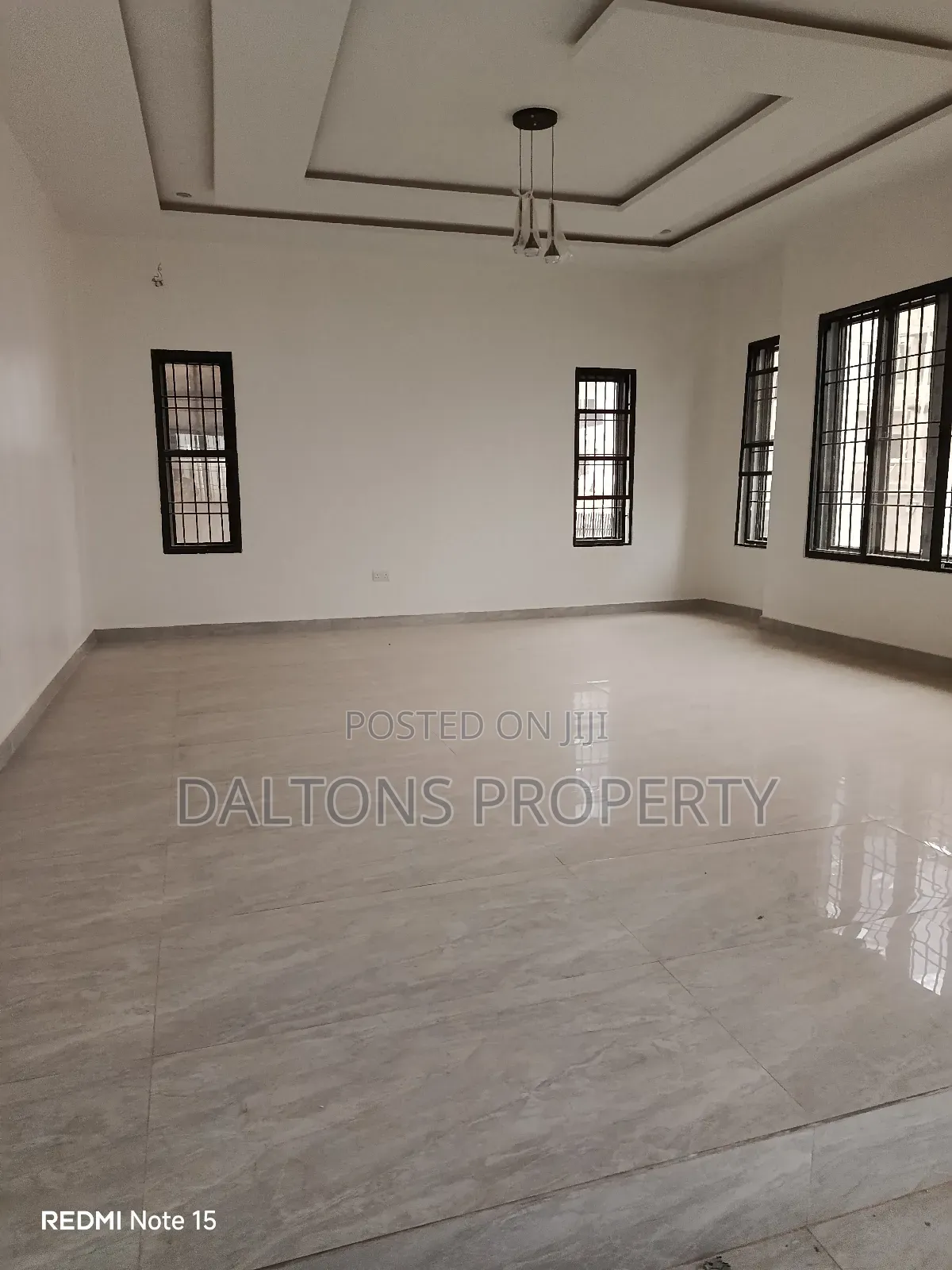 6bdrm Duplex in Naskaze Home, Lugbe District for sale