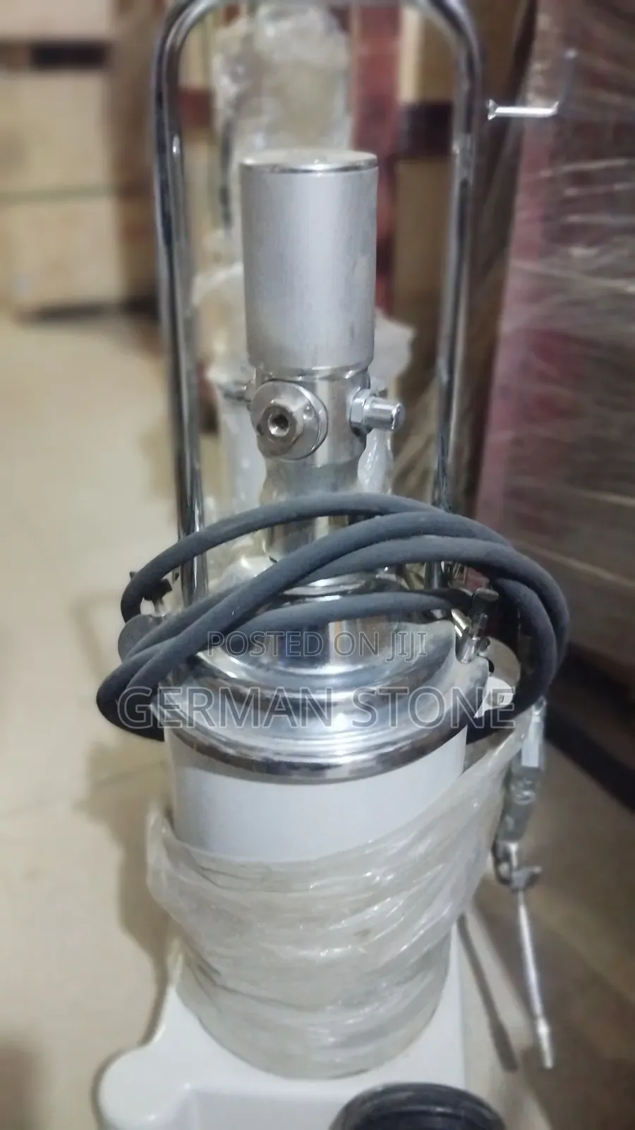 Industrial Device Is a Pneumatic Grease Gun,