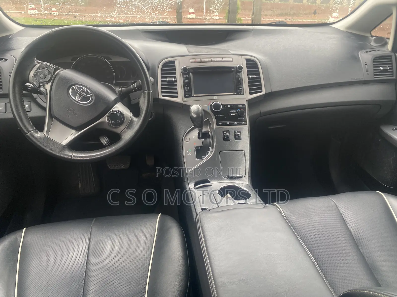 Toyota Venza LE AWD V6 2013 Gray