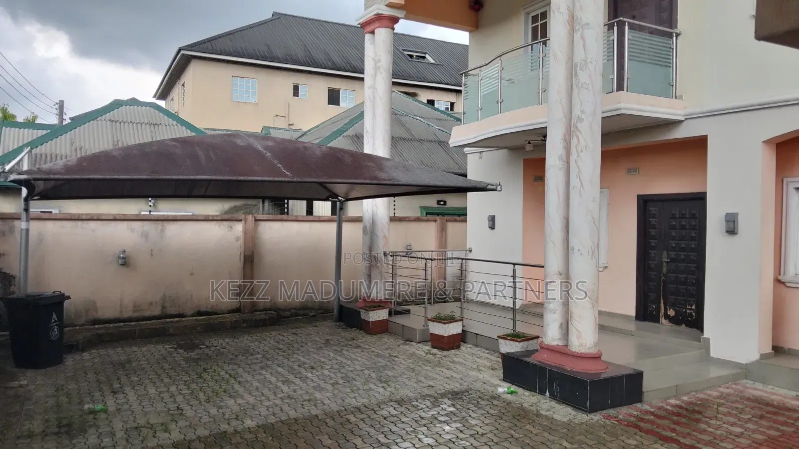 3bdrm Duplex in Farm Road , Eliozu , for rent